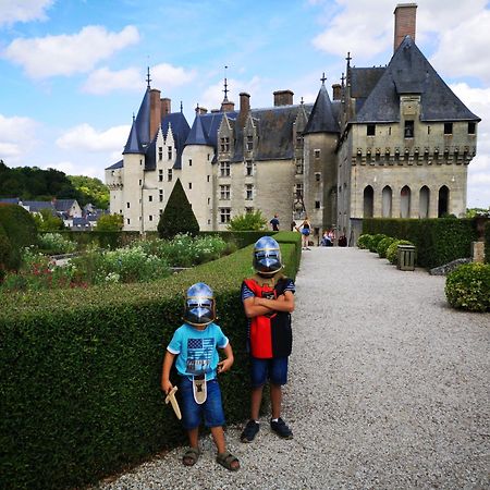 Gite Pause Au Jardin Piscine Chauffee Saint-Branchs Luaran gambar