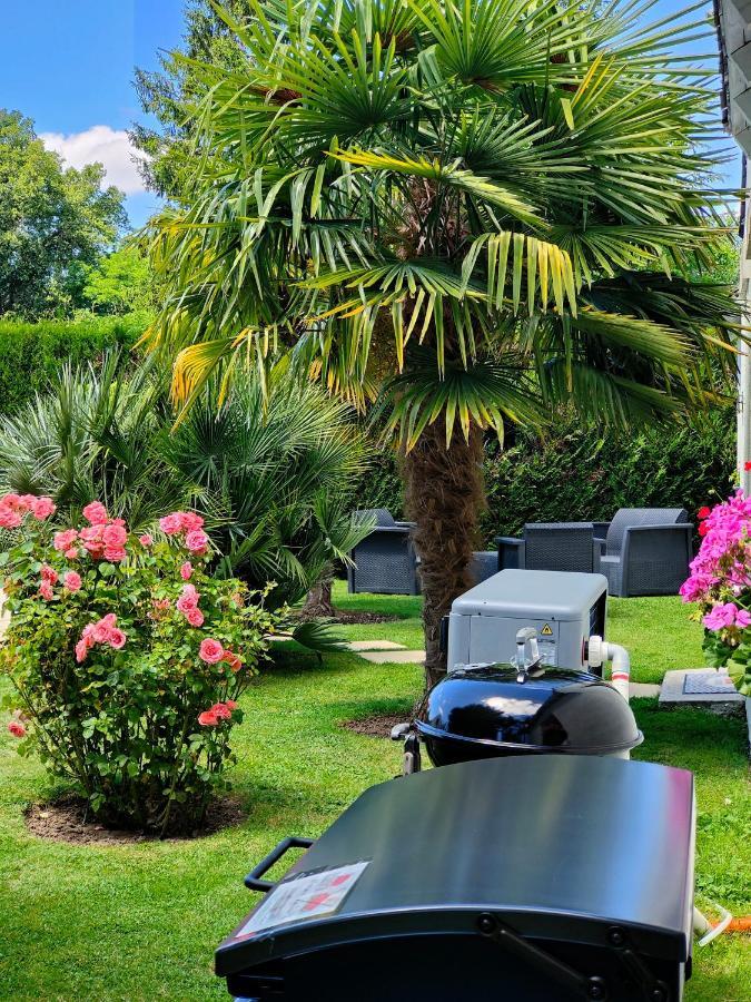 Gite Pause Au Jardin Piscine Chauffee Saint-Branchs Luaran gambar
